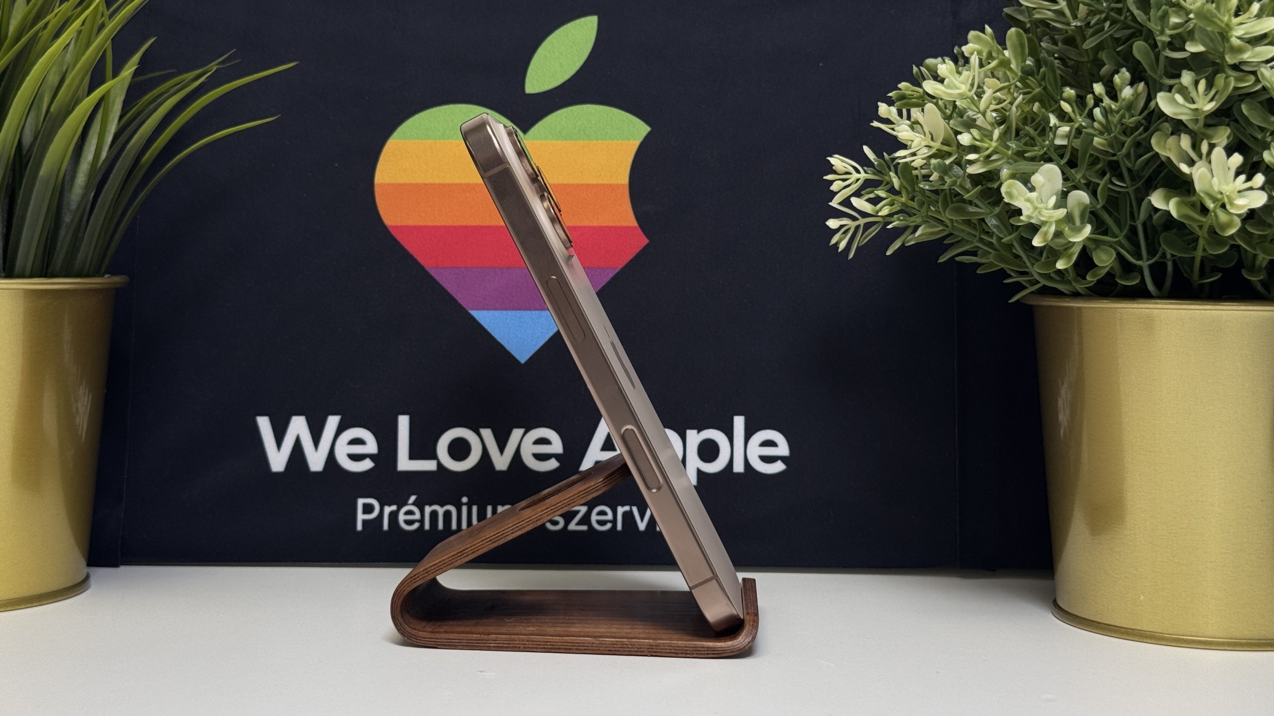 iPhone 16 Pro 256GB, Sivatagszínű Titán, Független, Számla, 2 Év Garancia, 100%