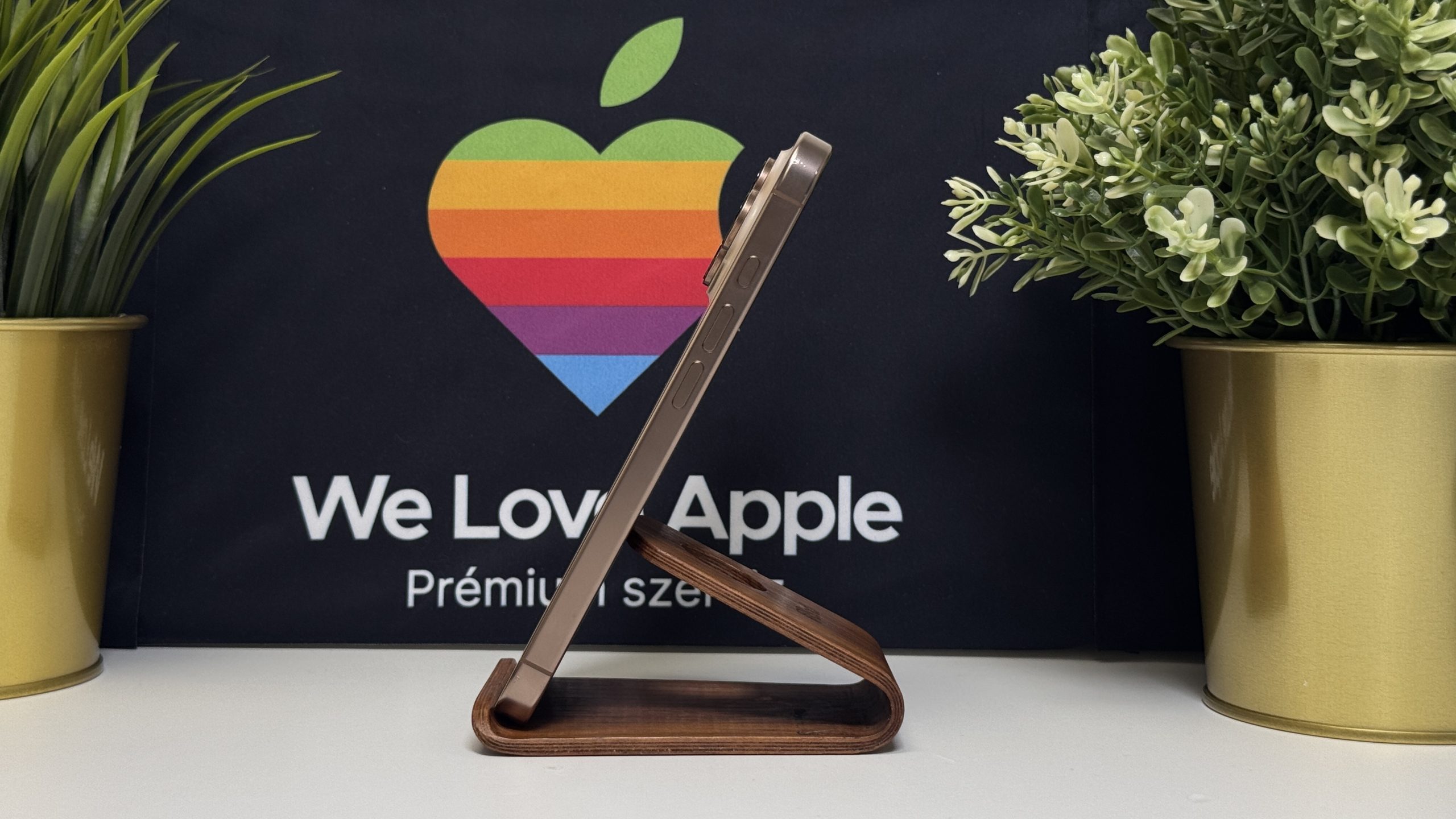 iPhone 16 Pro 256GB, Sivatagszínű Titán, Független, Számla, 2 Év Garancia, 100%
