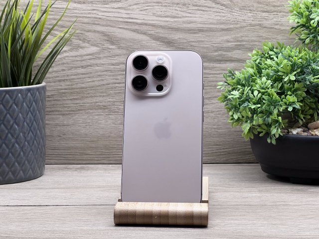 Hibátlan iPhone 16 Pro Desert Titanium 256GB 2 ÉV Garanciával 96%
