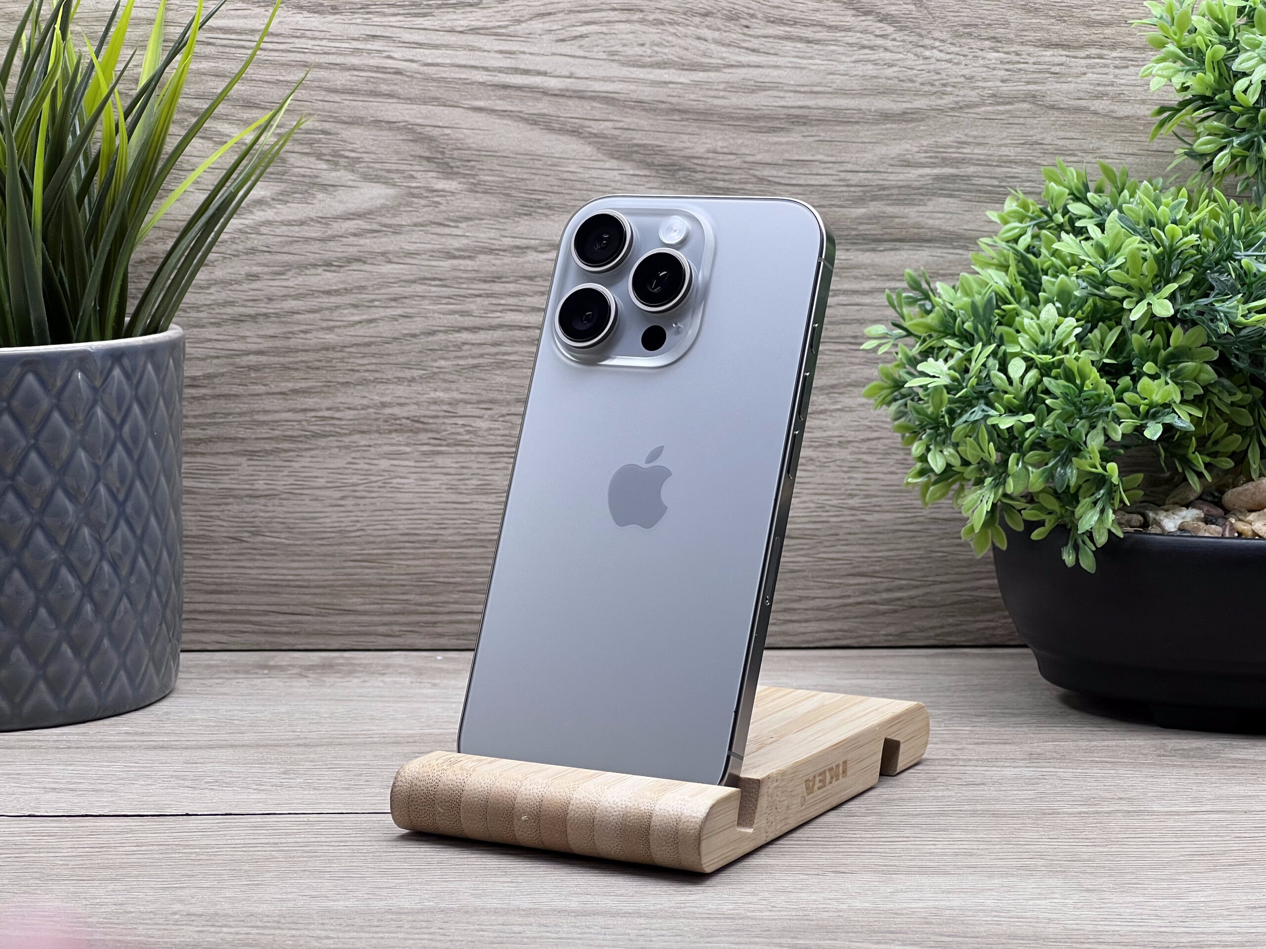 Hibátlan iPhone 16 Pro Natural Titanium 256GB 2 ÉV Garanciával 92%