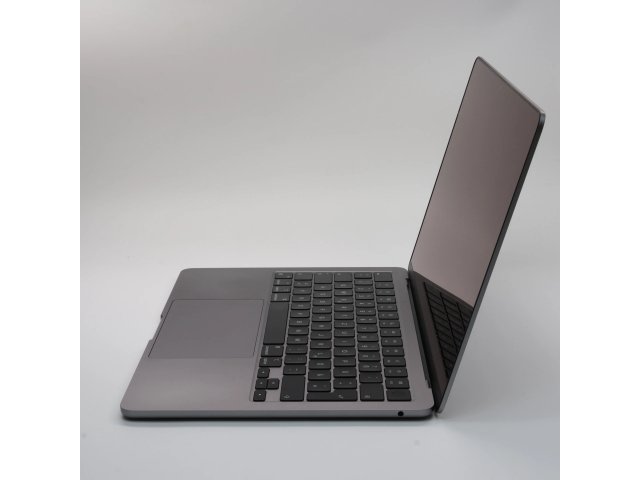 Apple MacBook Air 13″ 2022 M2 256 GB SSD 8 GB RAM Space Gray 87% EU Bill