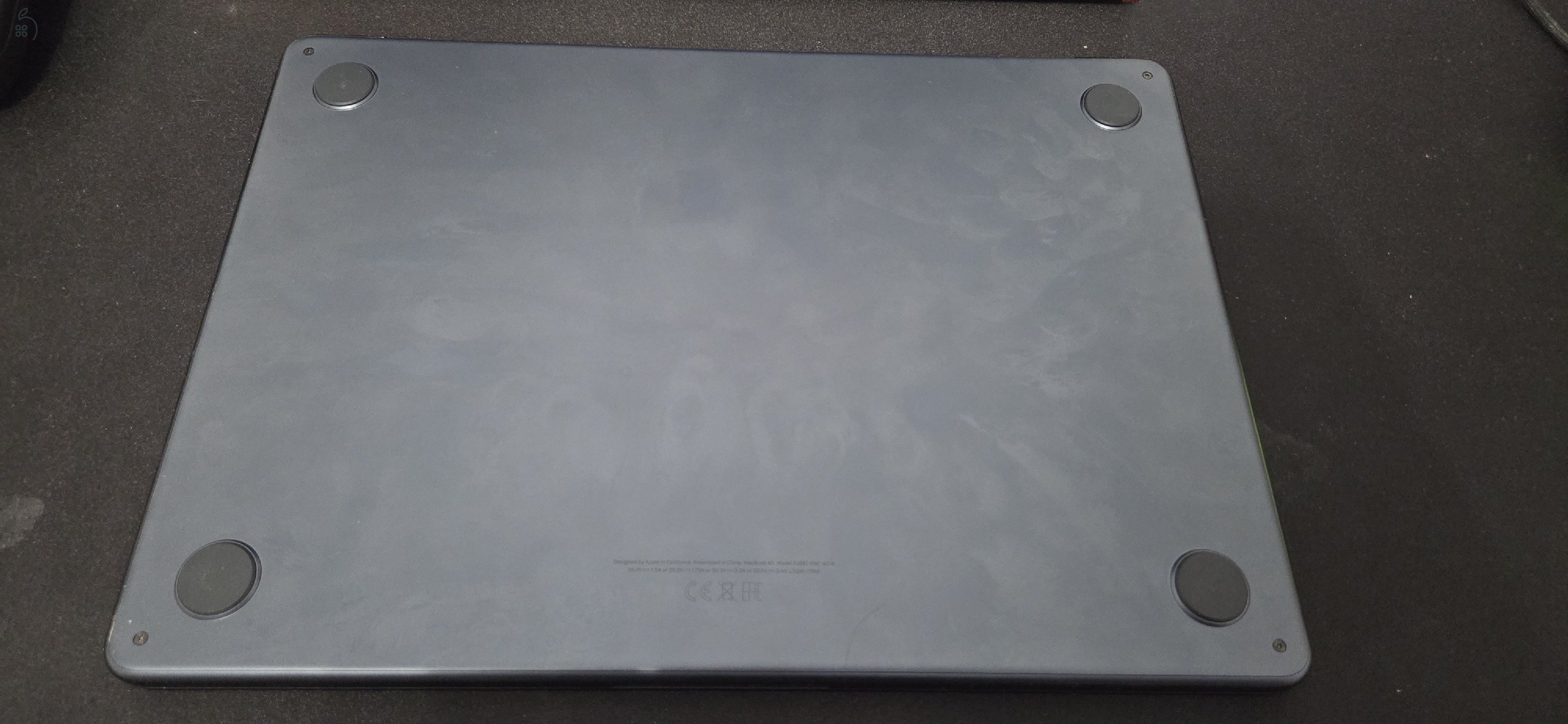 Macbook Air 13 / M2 / 16GB / 512GB éjfekete