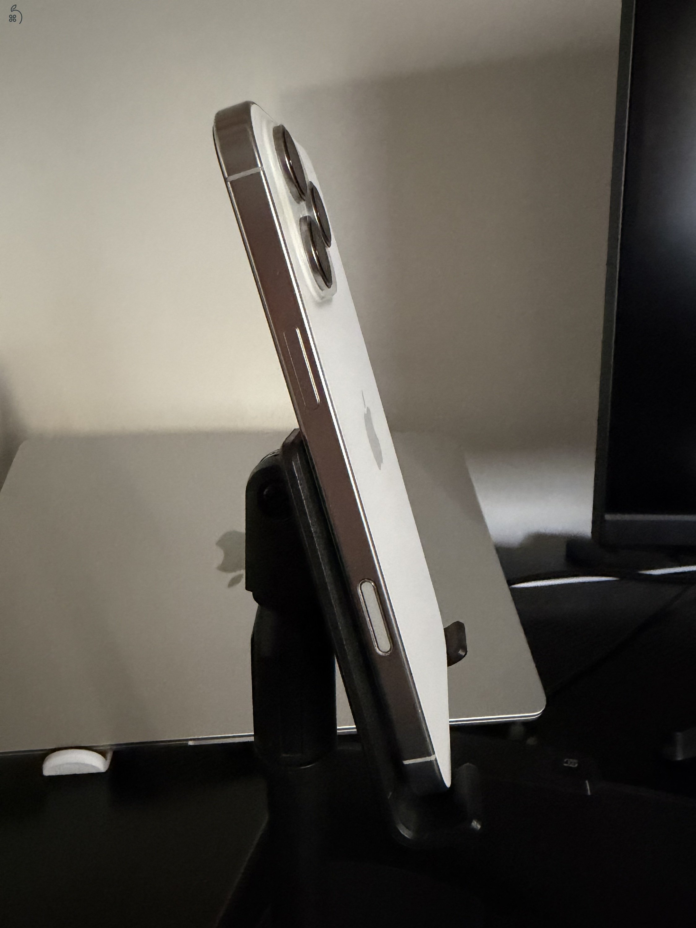 iPhone 16 pro max Fehér Titán 