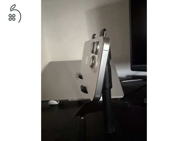 iPhone 16 pro max Fehér Titán 