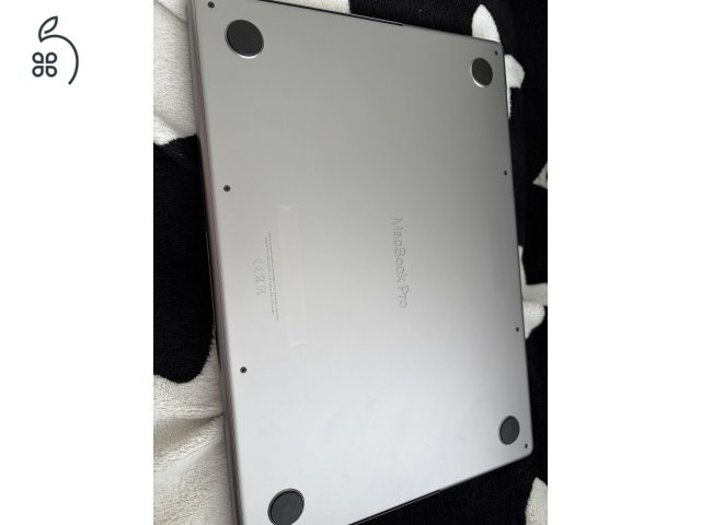 Eladó MacBook Pro 14 M1 Pro 10 CPU / 16 GPU / 32 GB RAM / 512 GB SSD / Space Gray