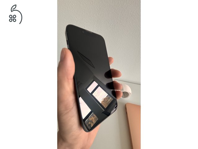 Eladóvá vált kártyafüggetlen, megkímélt állapotú iPhone 13 mini készülékem