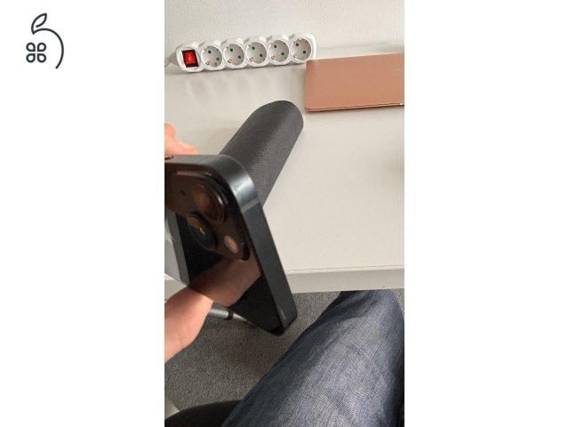 Eladóvá vált kártyafüggetlen, megkímélt állapotú iPhone 13 mini készülékem