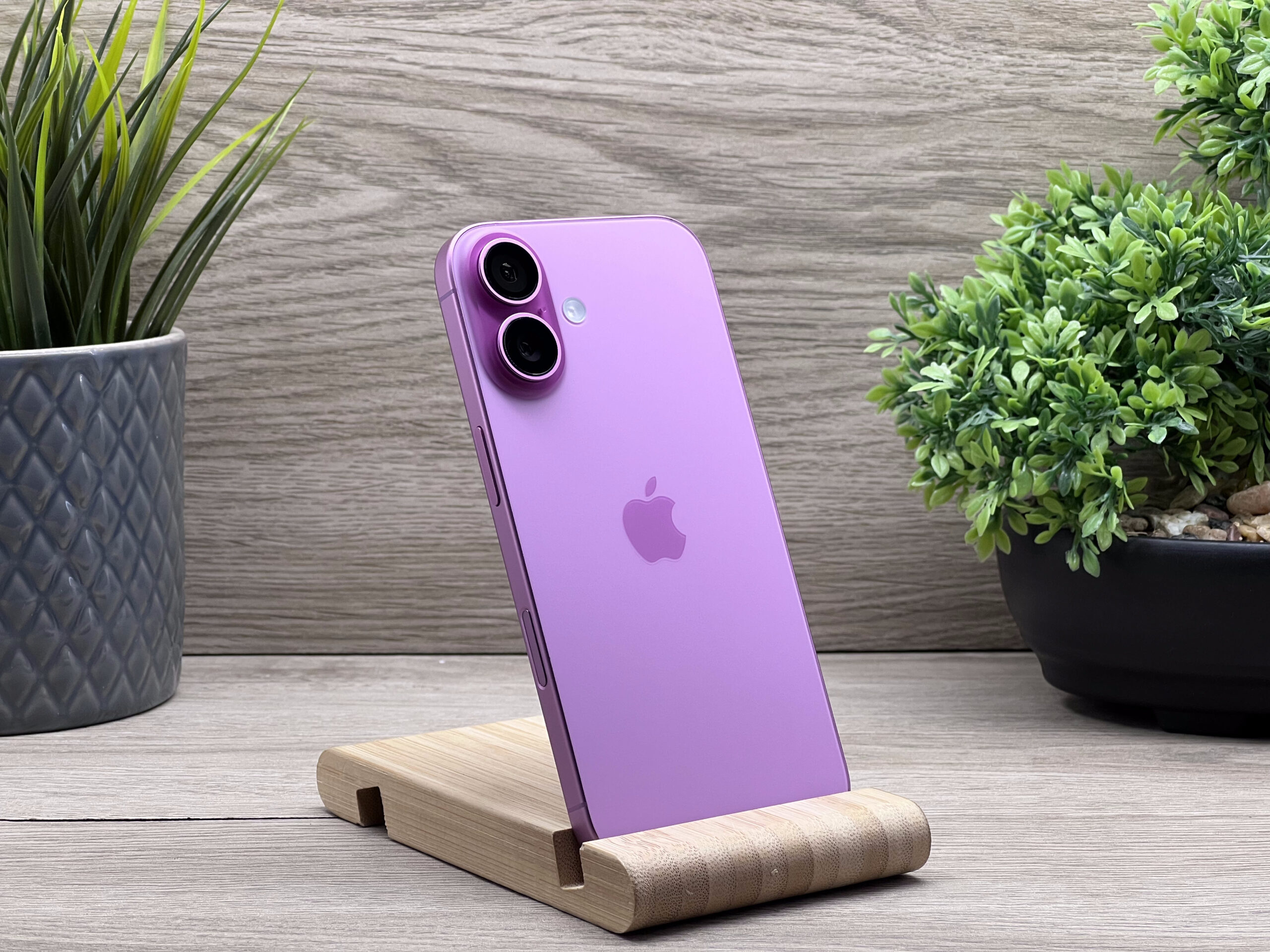Hibátlan iPhone 16 Pink 512GB 2 ÉV Garanciával 94%