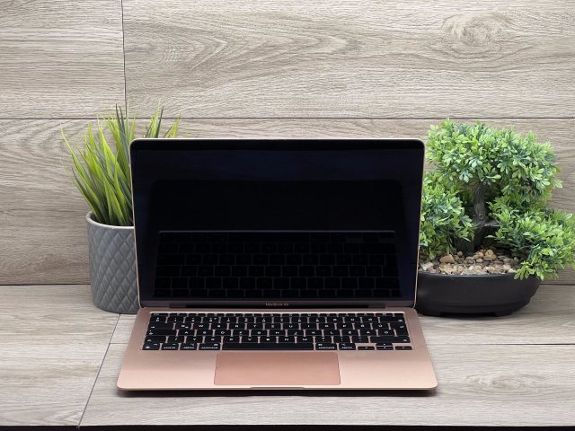MacBook Air 2020 M1 13” 256GB 8GB 2 ÉV Garanciával