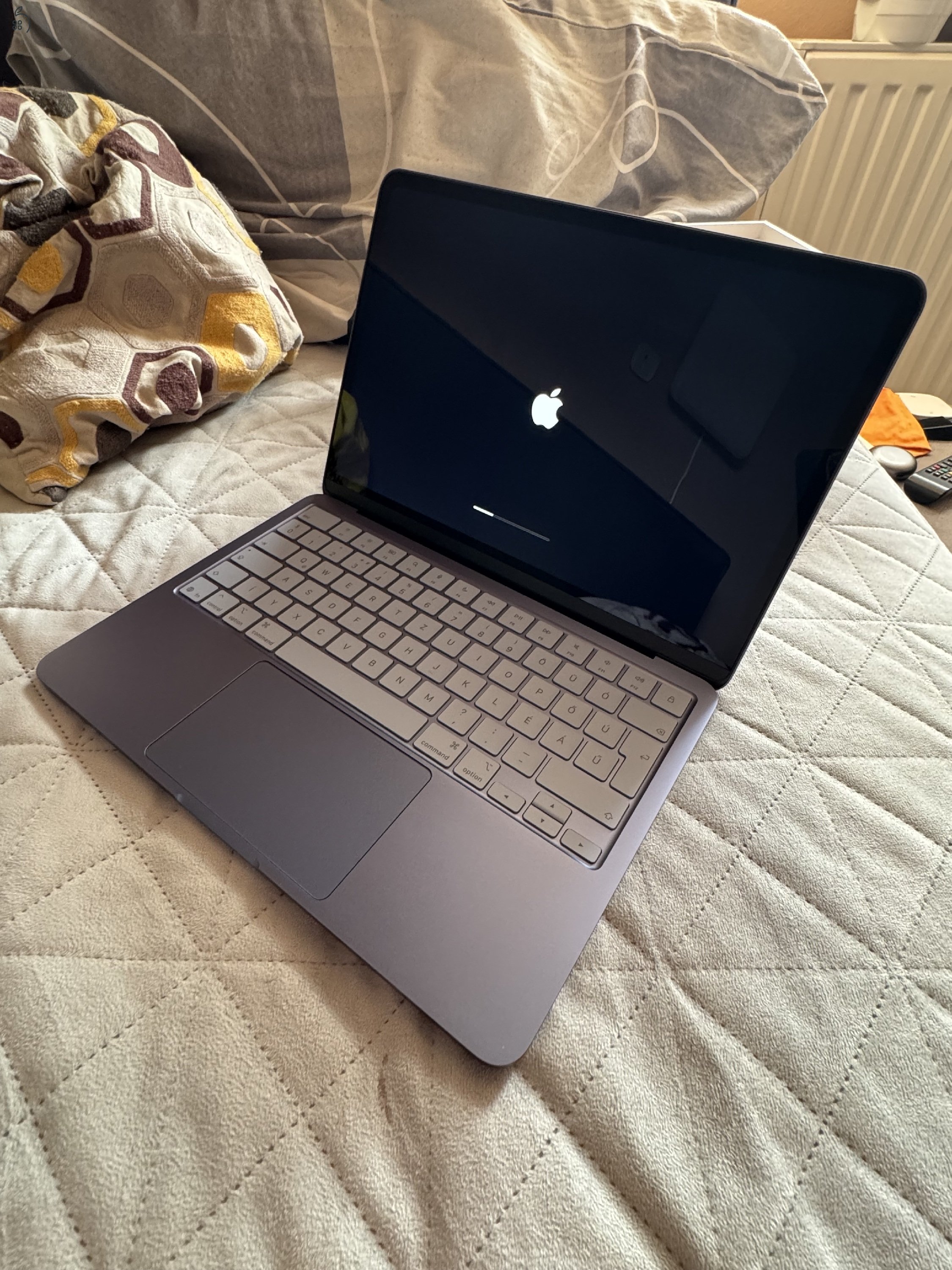 Apple Maxbook Neo 256 GB 13”
