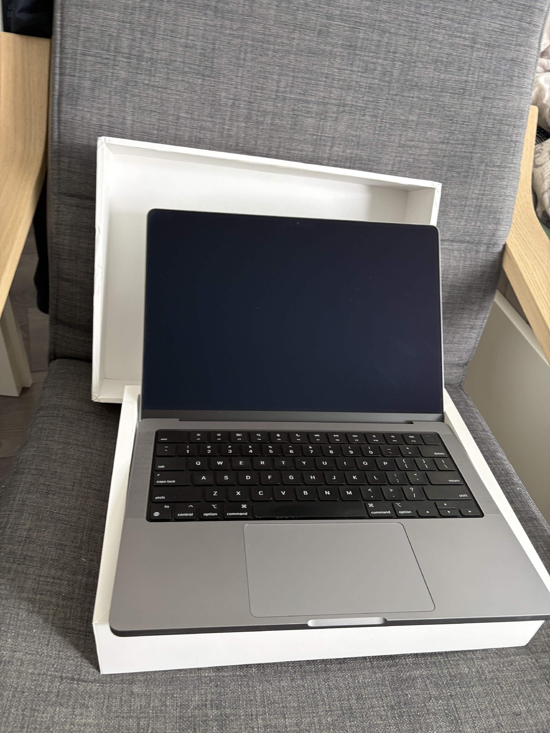 Eladó a 2023-as MacBook Pro 14