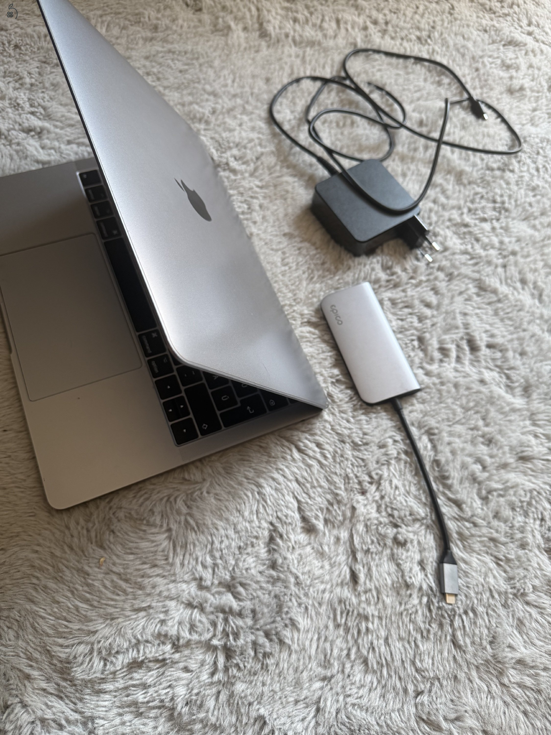 Eladó Apple MacBook Pro 13” (2017) – Friss akkumulátorral, megkímélt állapotban!