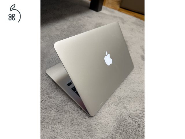 Eladó Apple MacBook Pro Retina 13” (2013 vége) – Friss akkumulátorral, megkímélt állapotban!