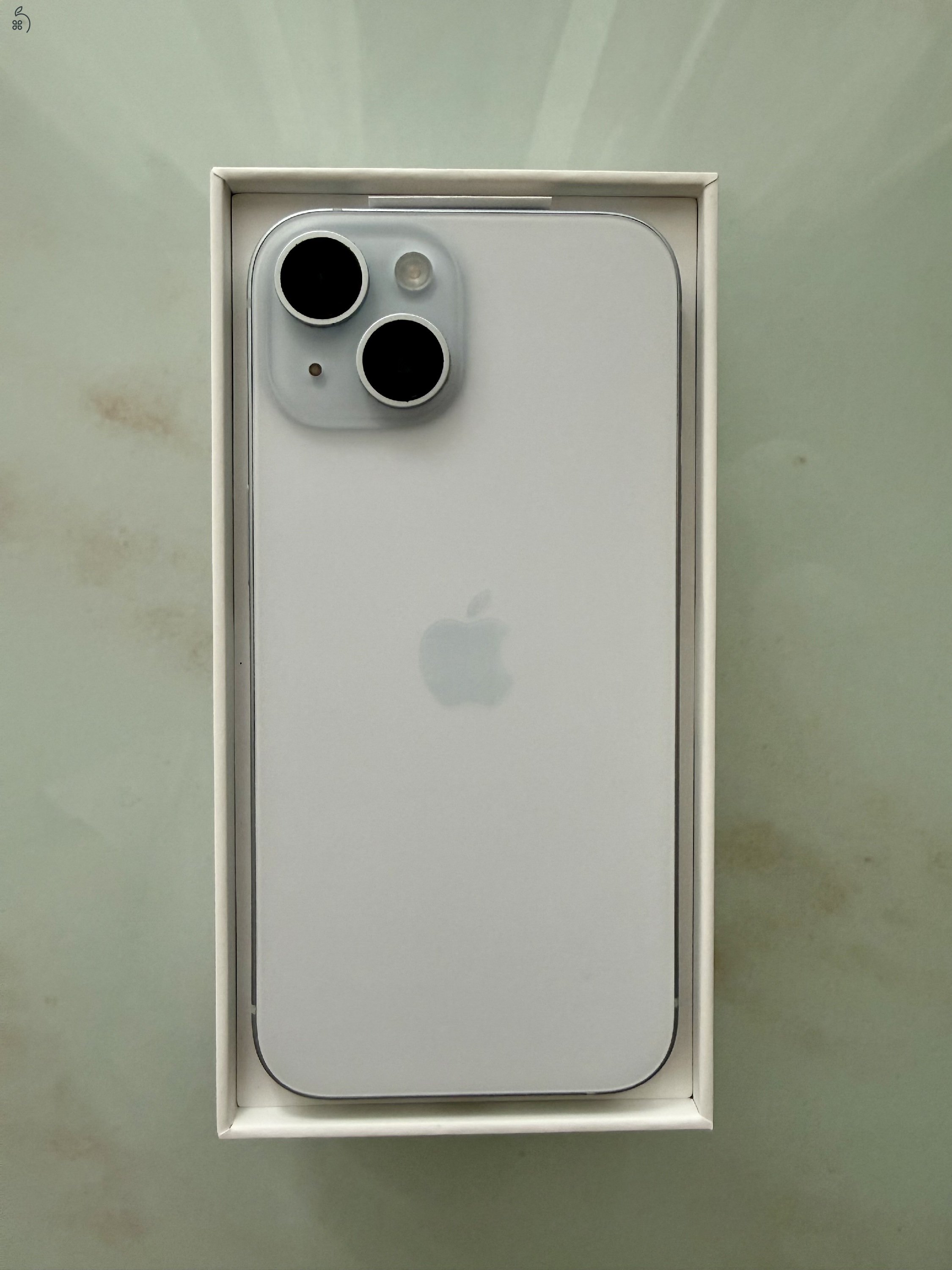 Iphone 15 128 GB - 88% akku