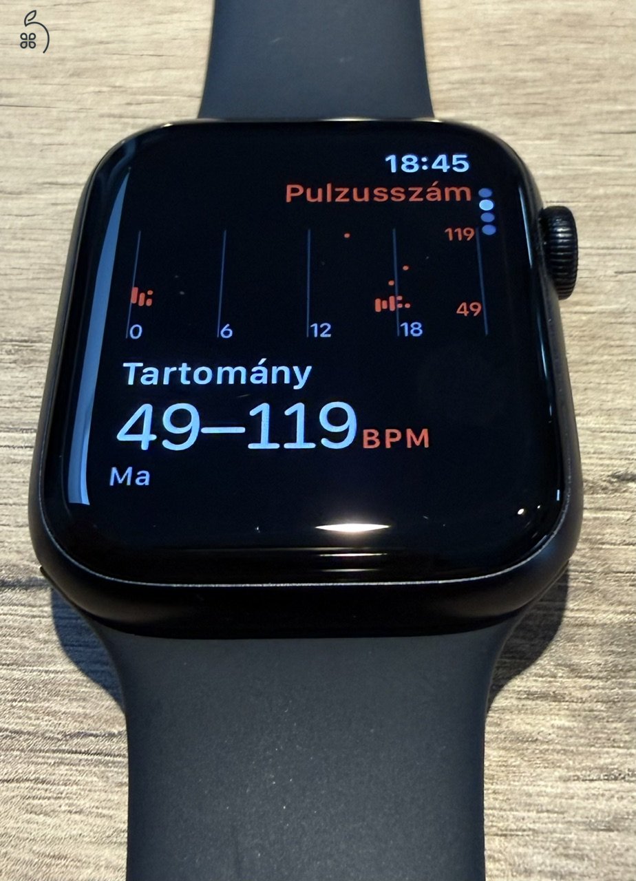 Új Apple Watch SE 3  közel két év garanciával eladó
