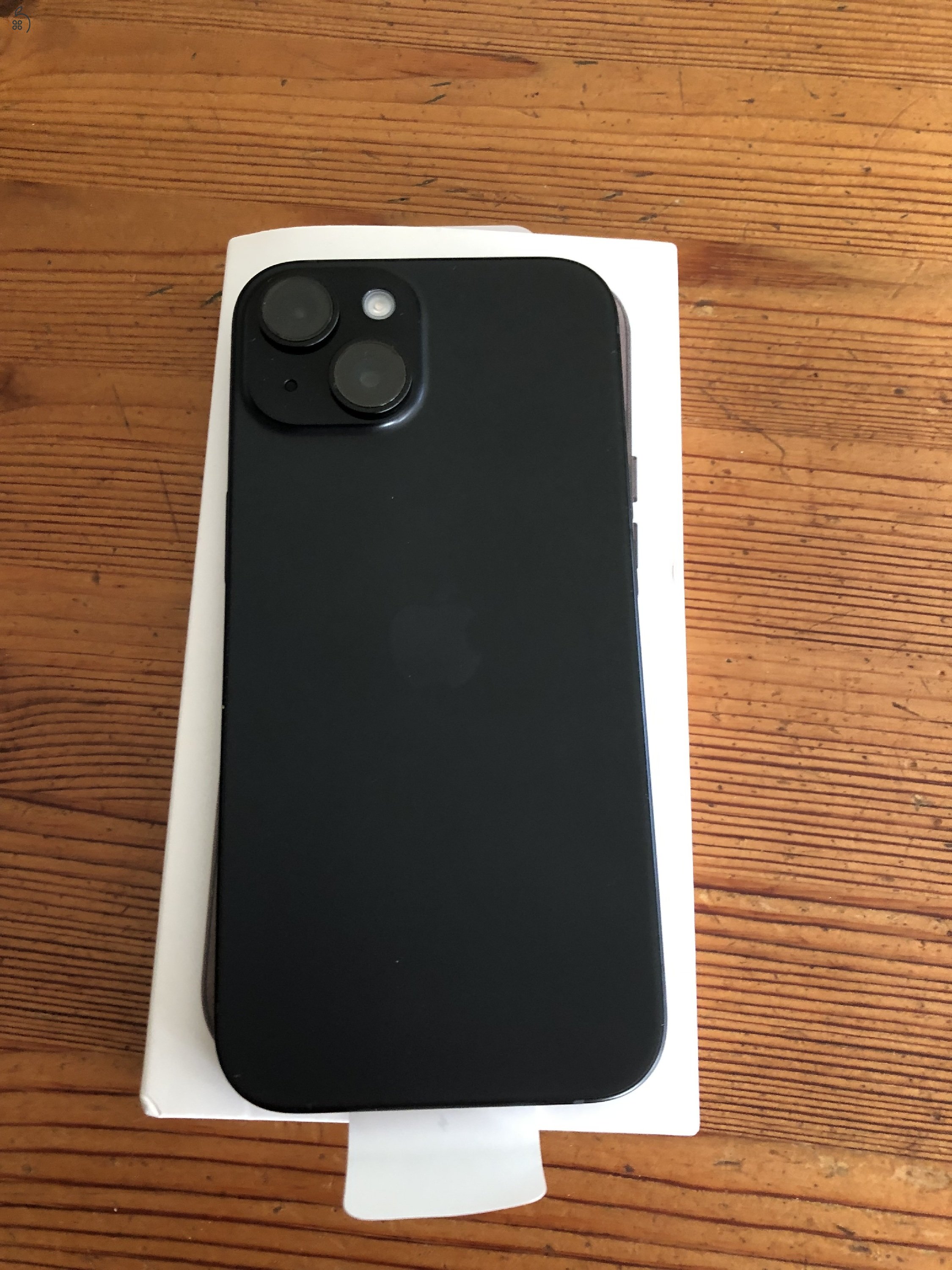 új hibátlan Iphone 15 128 tokokkal, üvegfóliával
