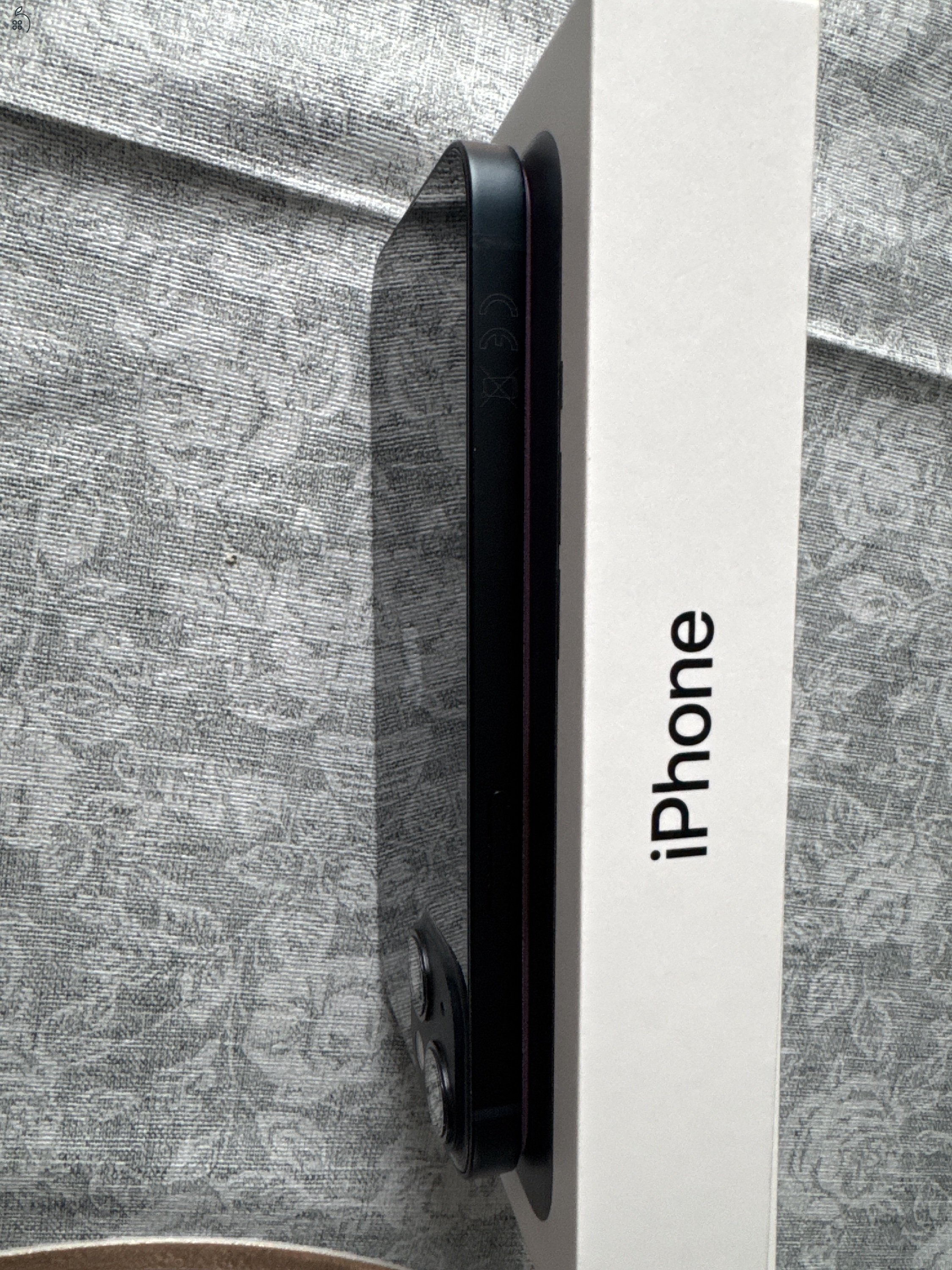 Eladó IPhone 13 (256GB) független!