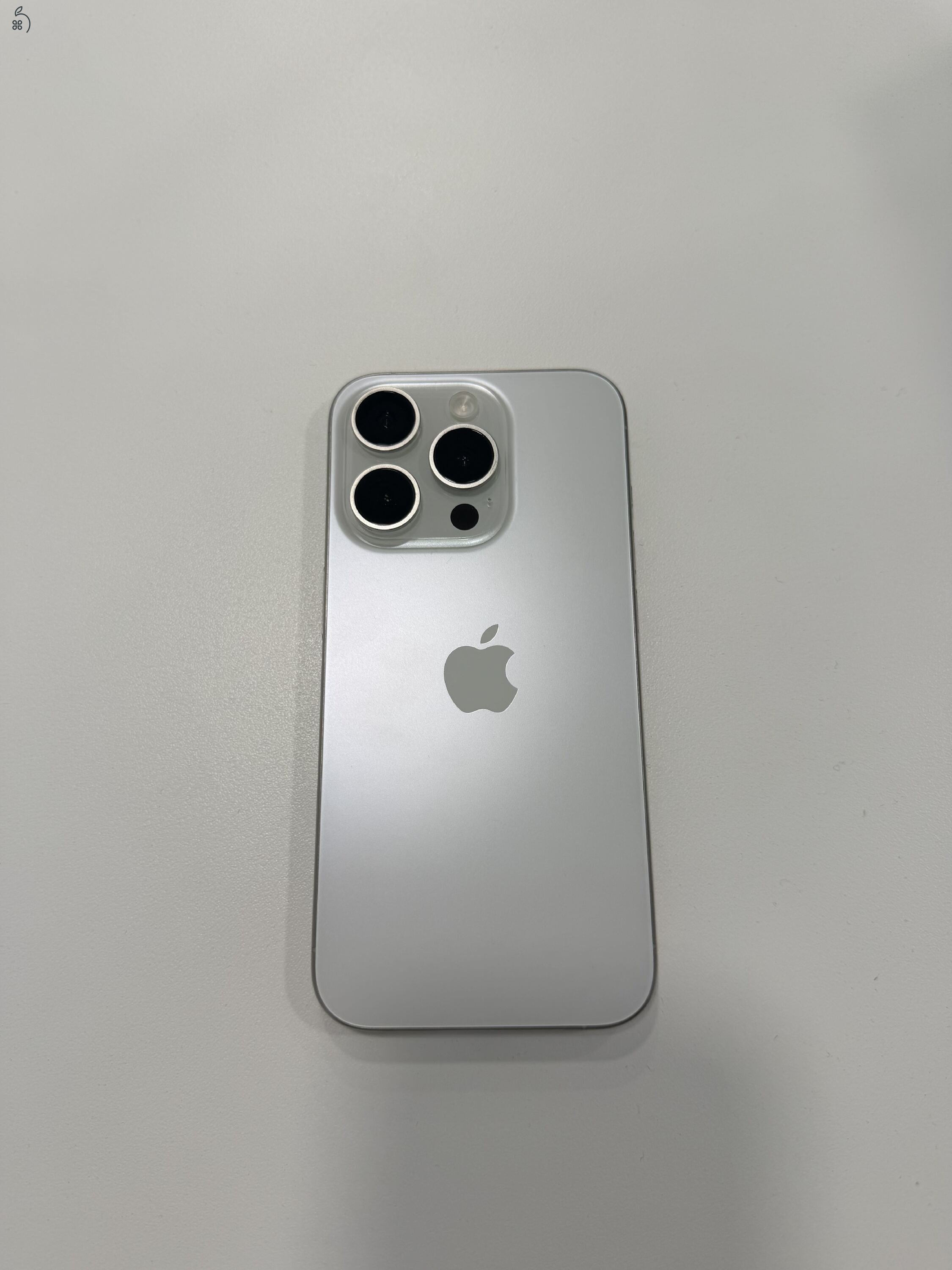 iPhone 15 Pro 128GB 100% akkumulátor