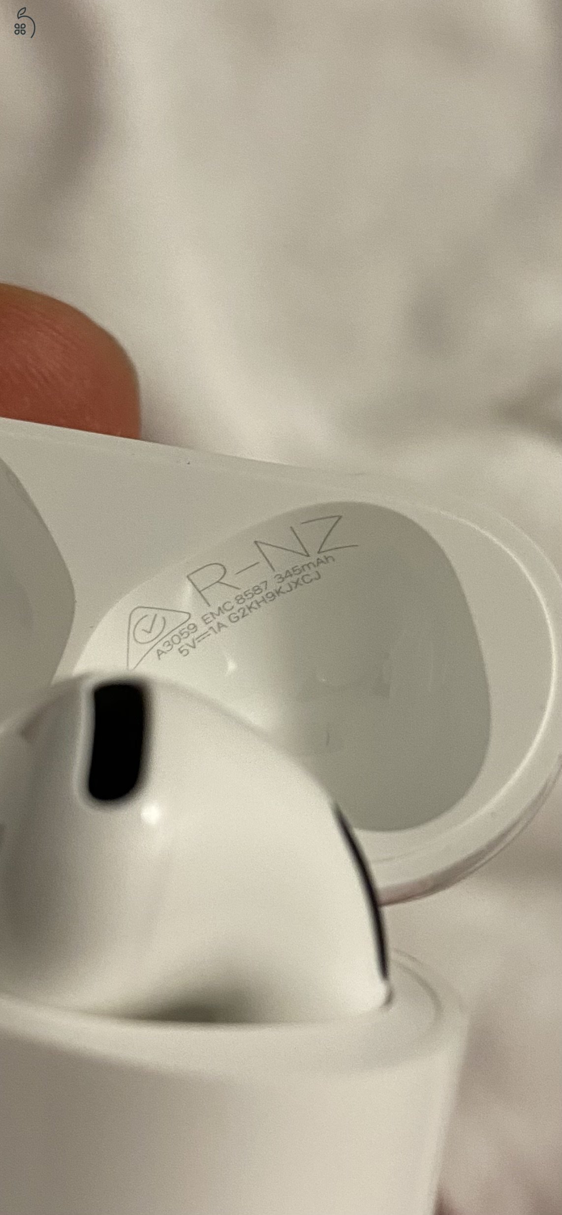 Apple AirPods 4 (ANC) – 1 hónapos, garanciás, hibátlan, EREDETI!!!!!!!