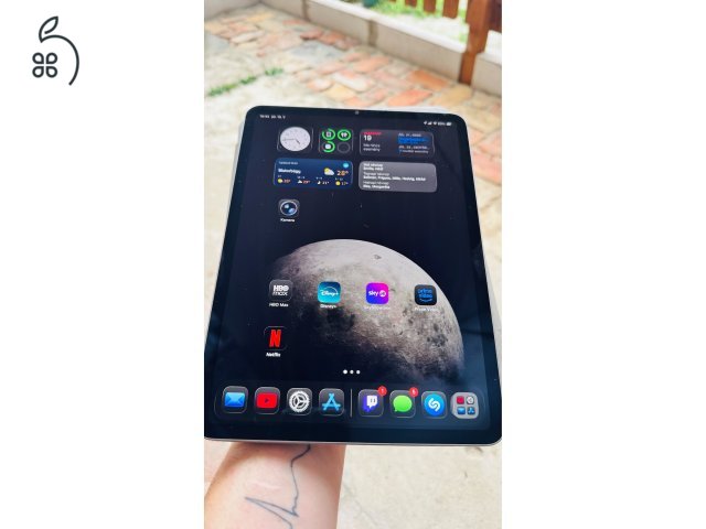 iPad Pro 11 4th Gen M2 128Gb wifi+cellular + smart tok