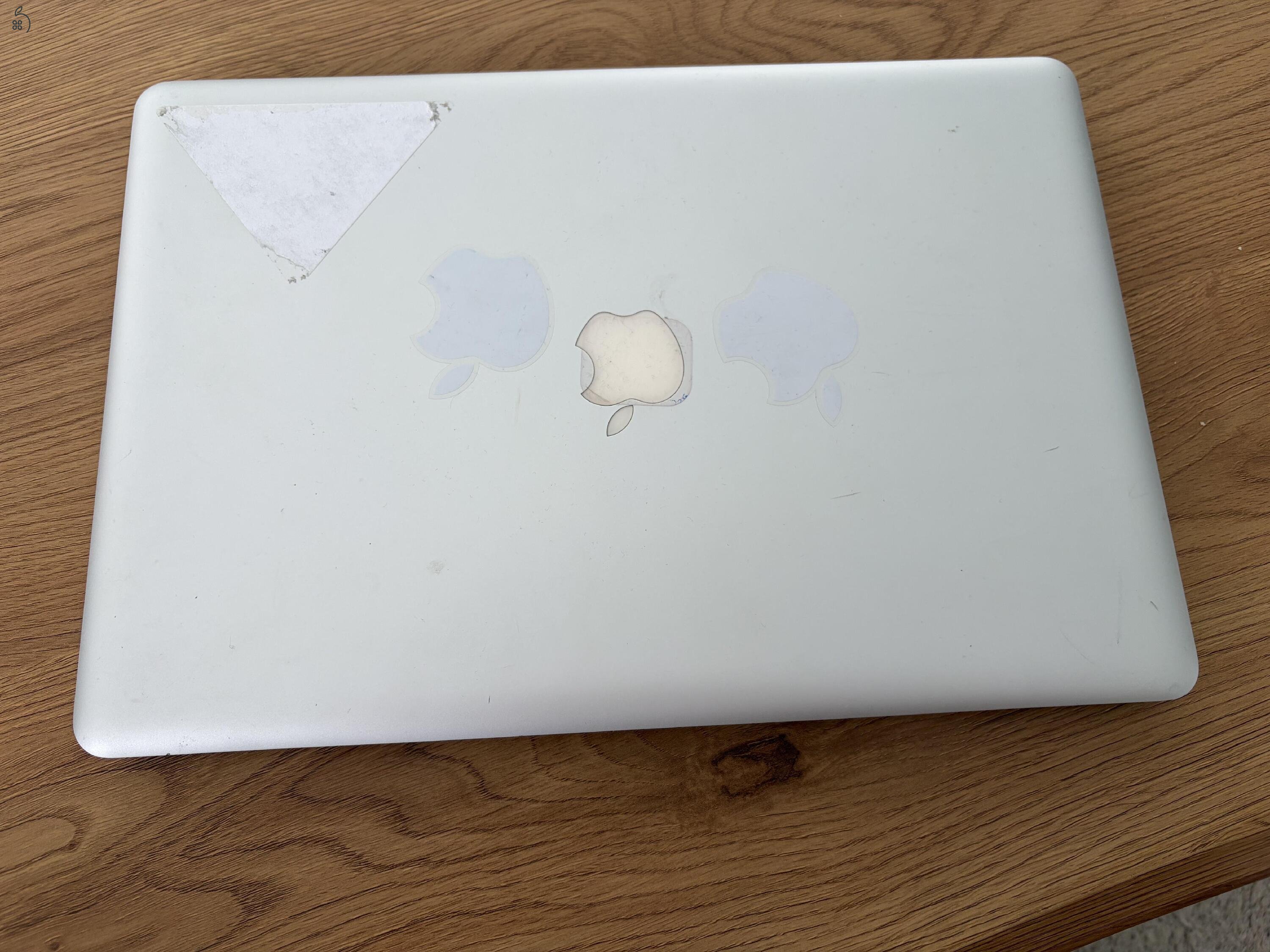 MacBook Pro 15 Late 2011 2.2Ghz négymagos i7 / 8 GB RAM / 128GB SSD / dGPU leválasztva