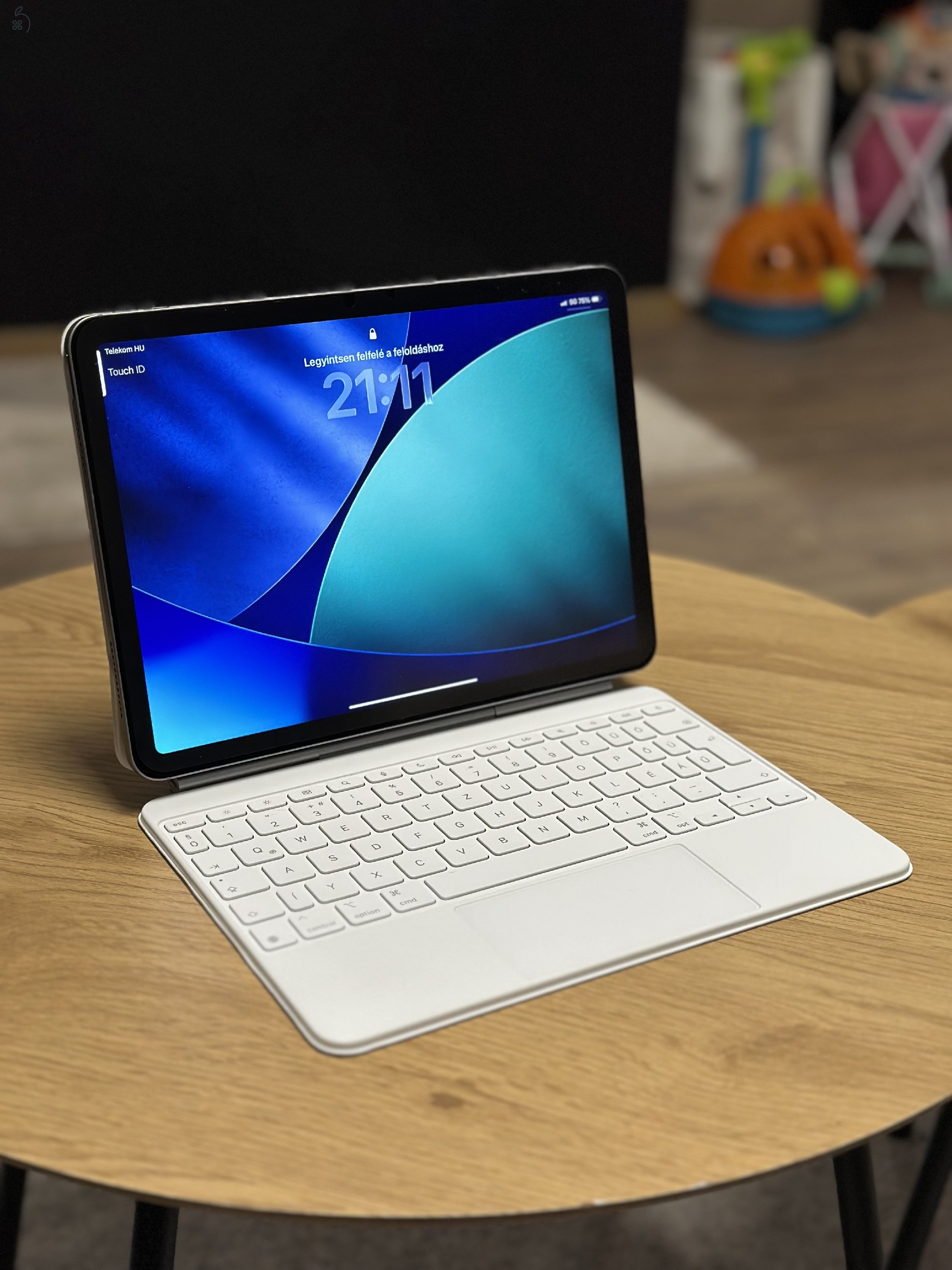 Eladó makulátlan iPad Air 11