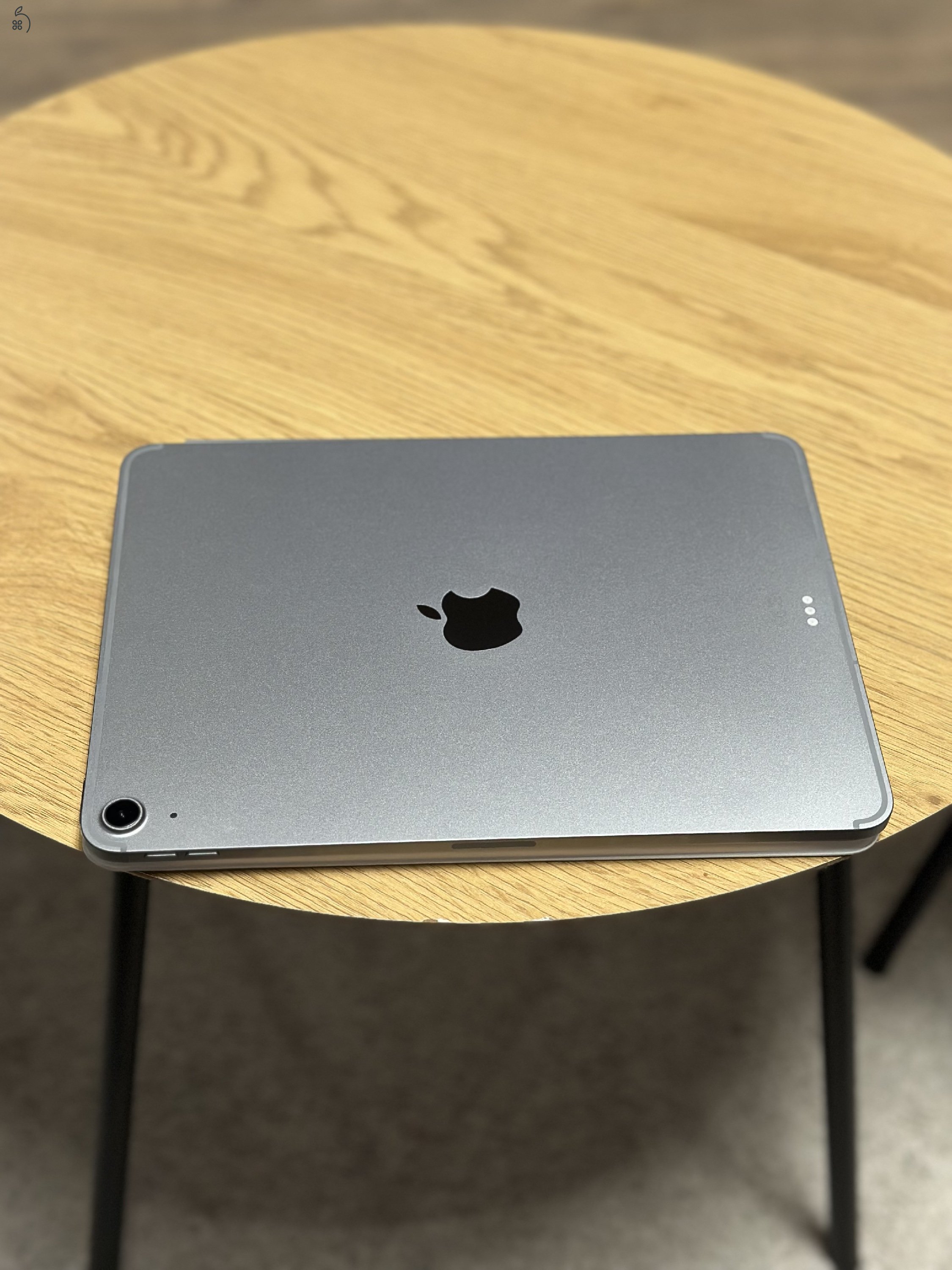 Eladó makulátlan iPad Air 11