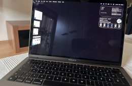 Eladó MacBook Air 2020 retina 13,3