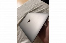 Eladó MacBook Air 2020 retina 13,3