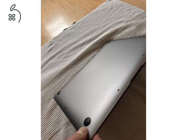 Eladó MacBook Air 2020 retina 13,3
