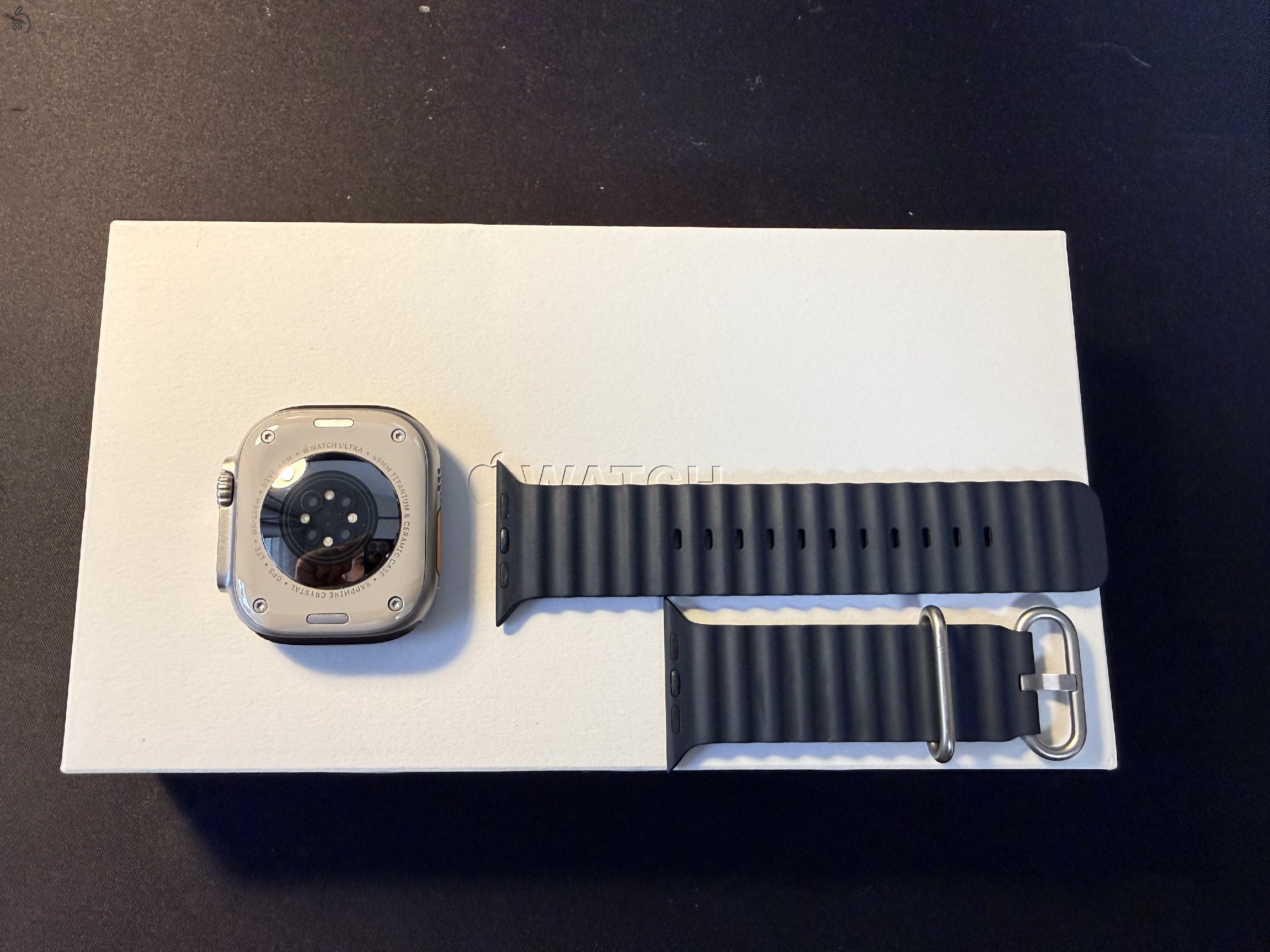 Apple Watch Ultra Midnight Ocean Band szíjjal eladó