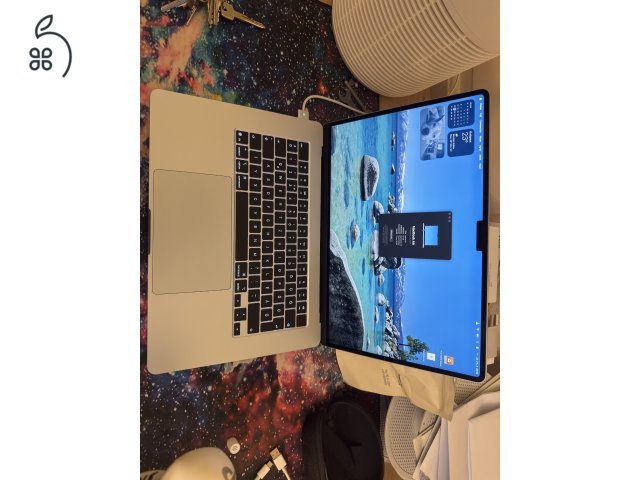 Macbook air M4 15” 256gb
