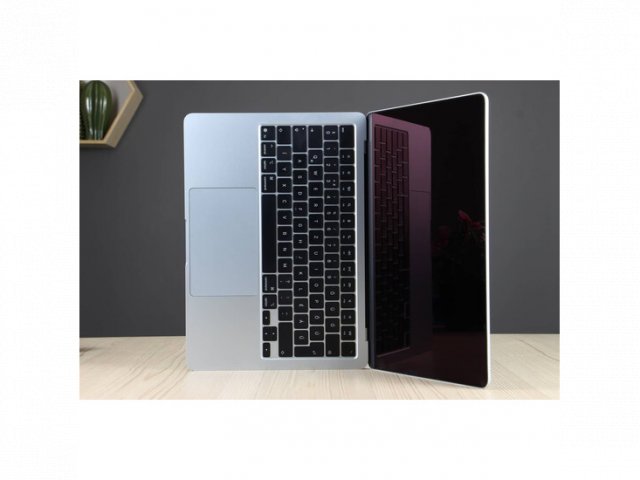 Újszerű MacBook Air 13