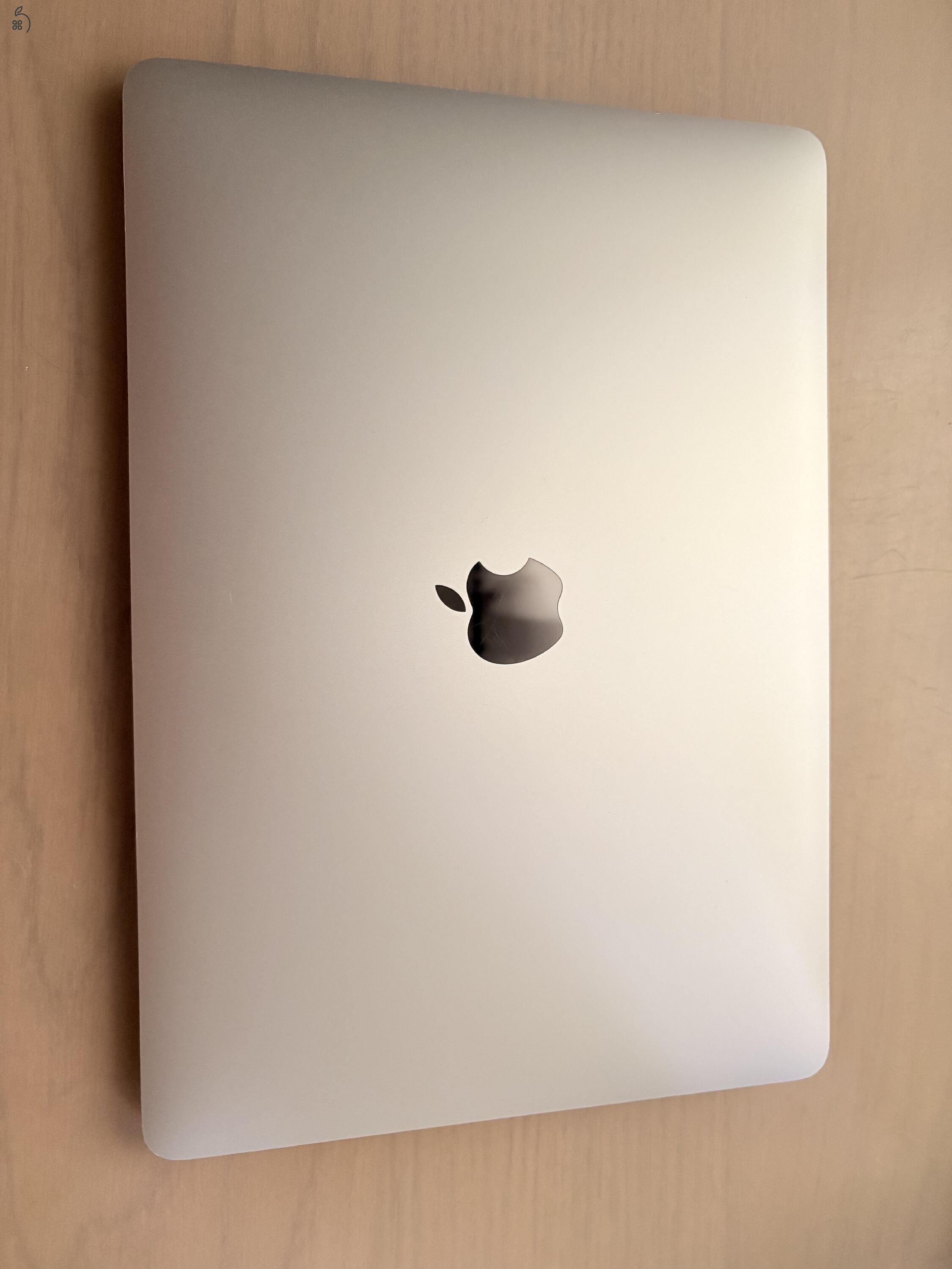 MacBook Air 13, 2020
