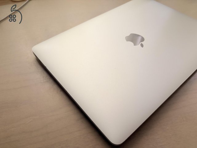 MacBook Air 13, 2020