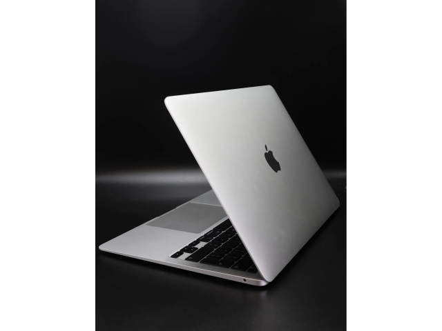 Apple MacBook Air 13″ 2020 M1 512 GB Silver 97% akku - 12 HÓ GARANCIA