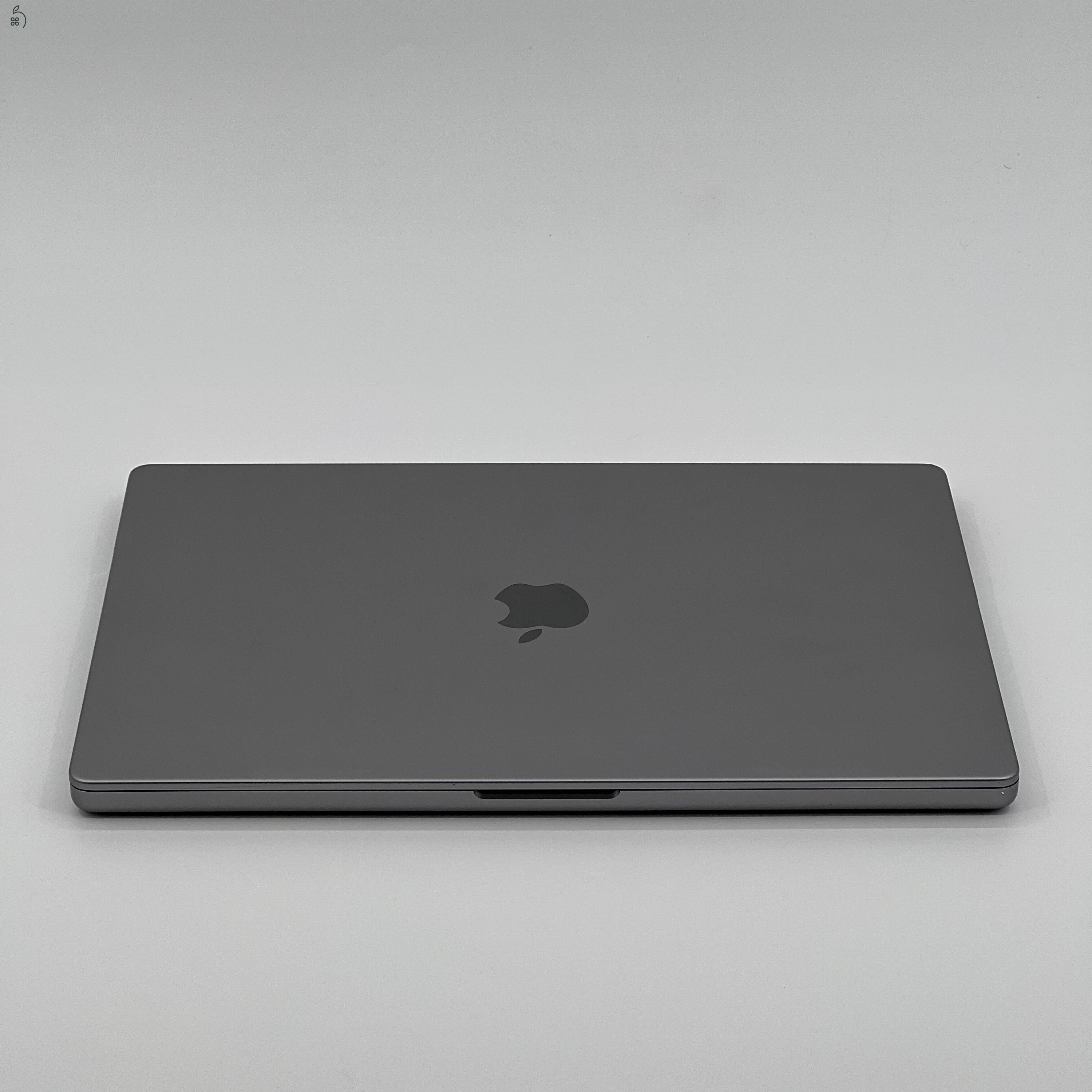MacBook Pro 16″ 2021, M1 Pro 10 Cores, 16 GB RAM, 16 core GPU, 512 GB SSD, 27% Áfás 0489AB