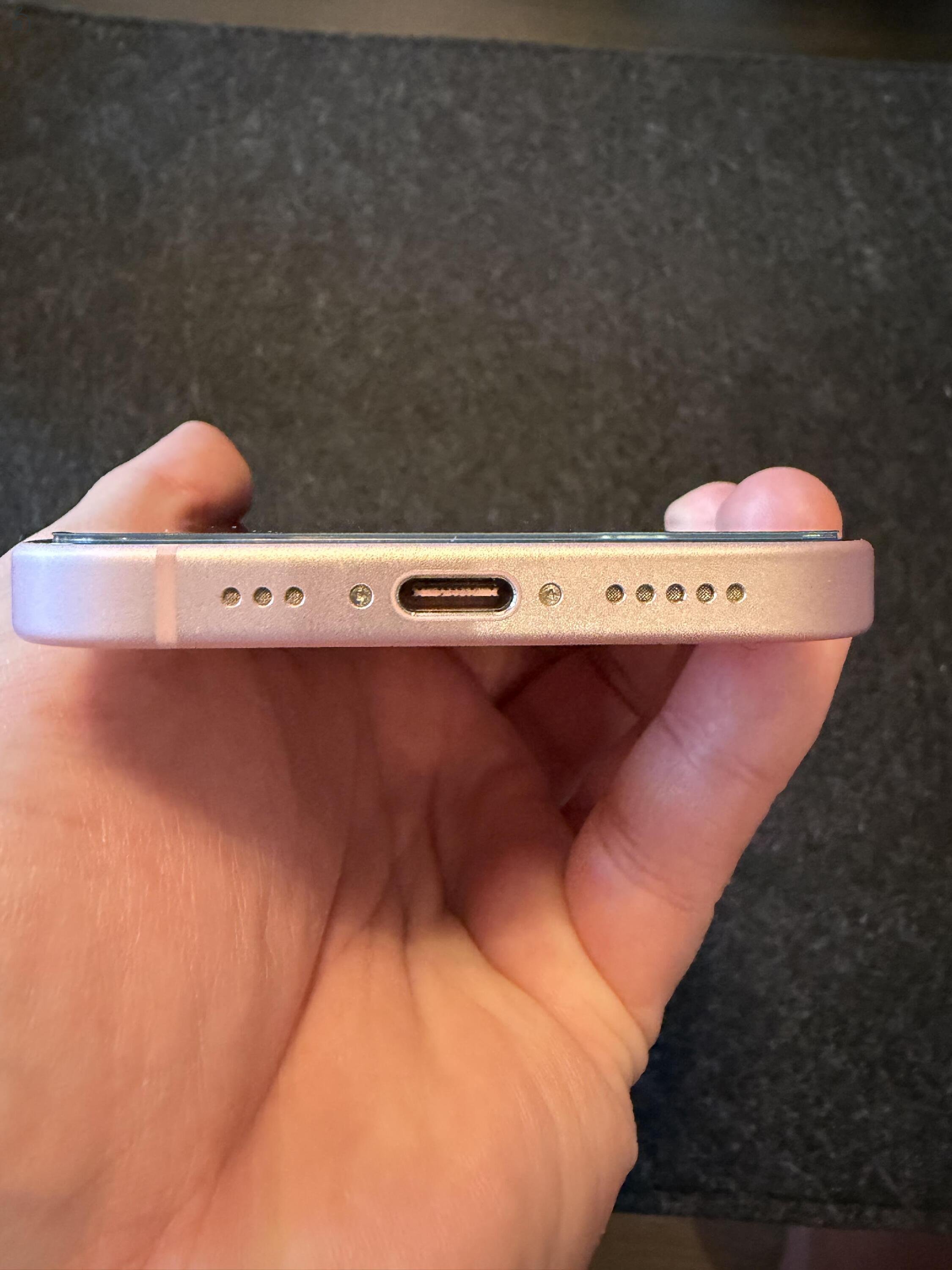 Apple iPhone 15 128 GB Pink - 87% akkumulátor - 7db extra tok és 2 üvegfólia / Független