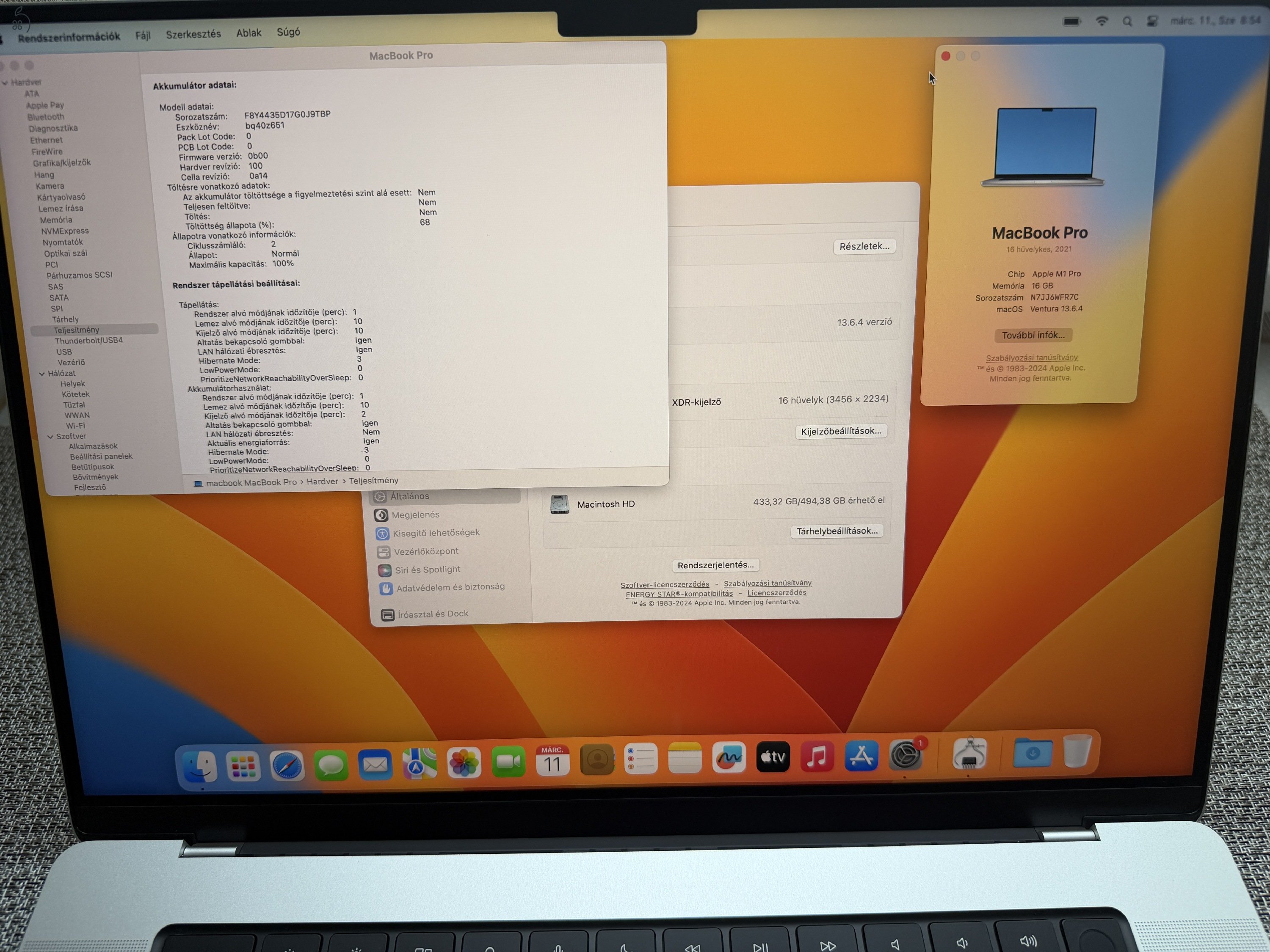  Macbook Pro 16' Silver M1 Pro /16Gb ram/ 512Gb  SSD Új Akksi!