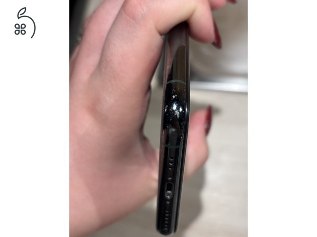 Eladó iPhone 11 Pro 64 GB – Midnight Green (Kártyafüggetlen)