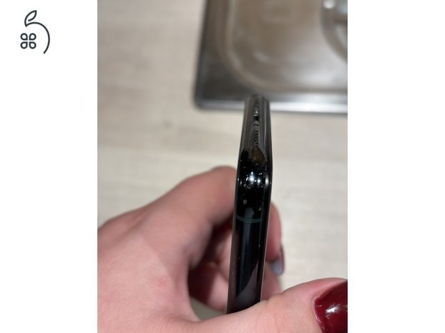 Eladó iPhone 11 Pro 64 GB – Midnight Green (Kártyafüggetlen)