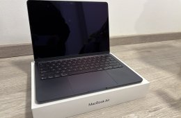 MacBook Air 2025 13,6
