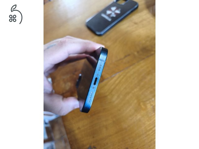 iPhone 13 256GB One függő