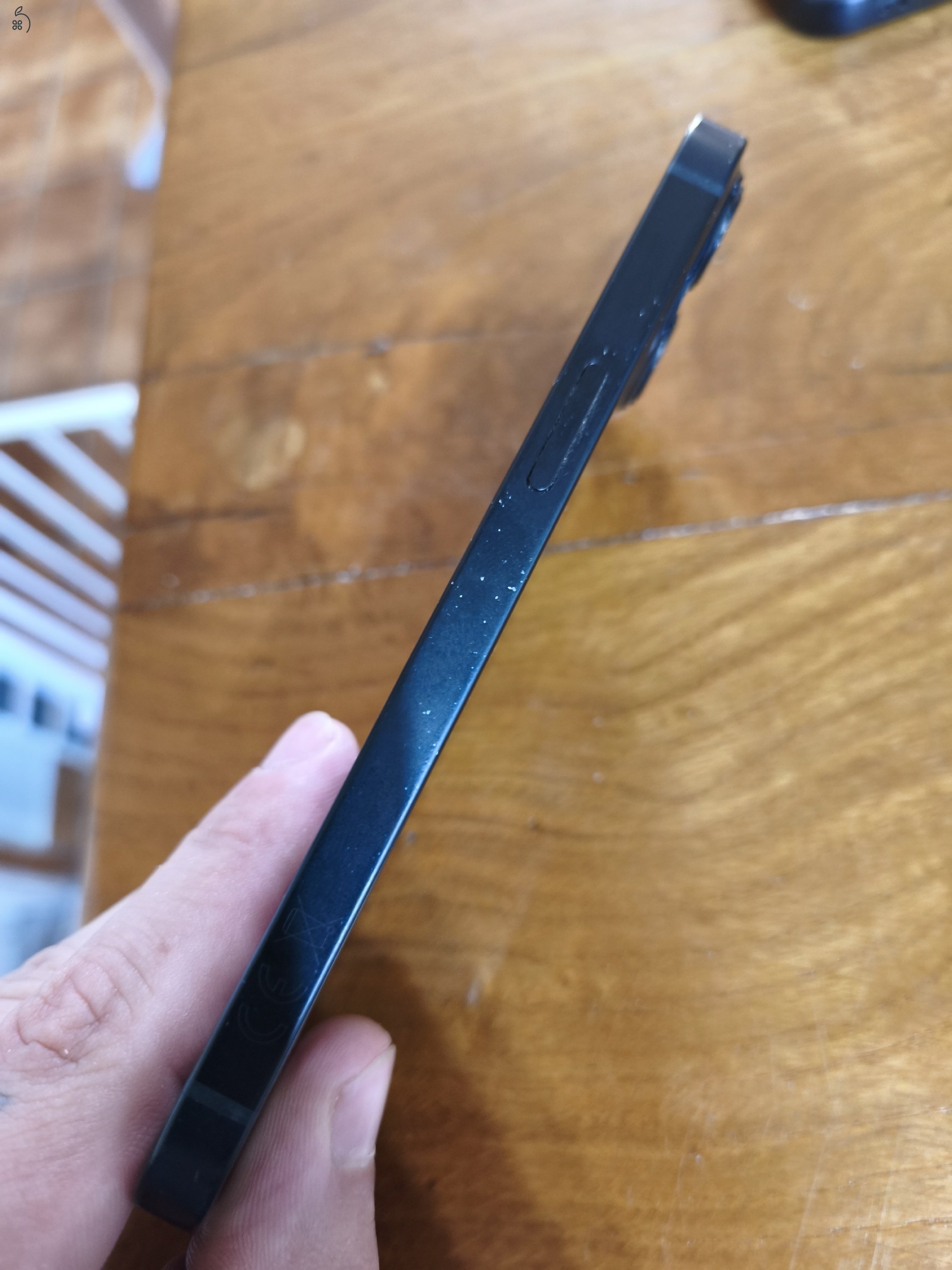 iPhone 13 256GB One függő
