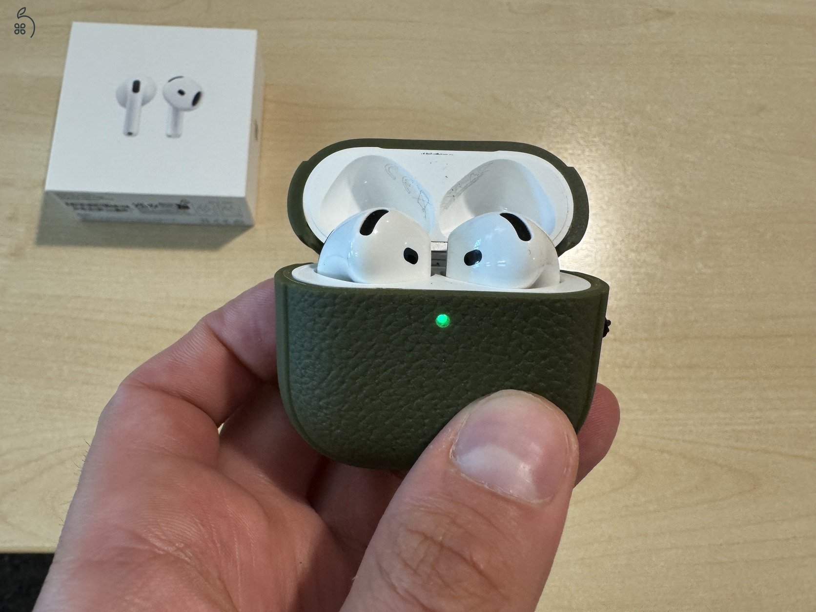 Eladó Apple Airpods 4 (nem zajszűrős)