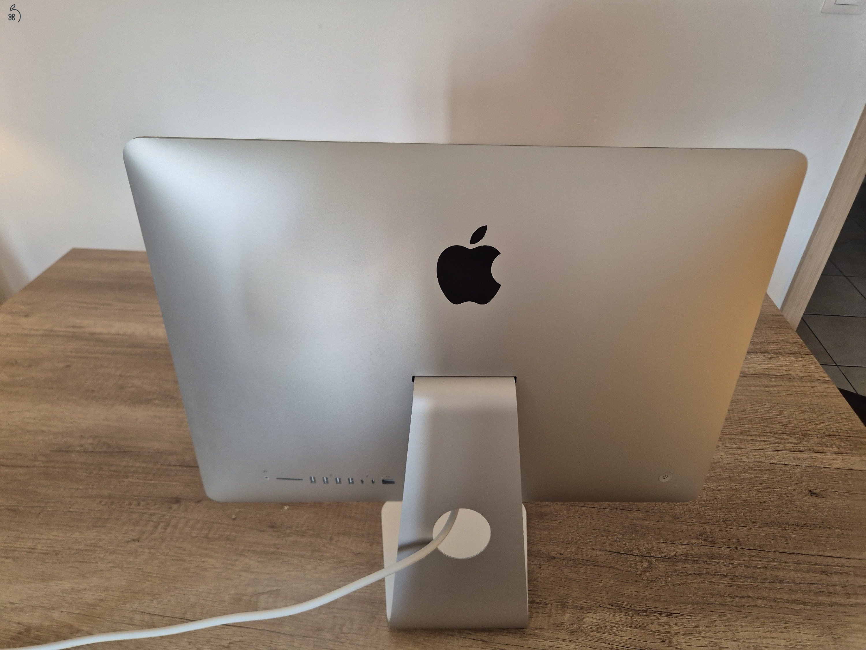 2017-es Apple iMac 4K 21,5