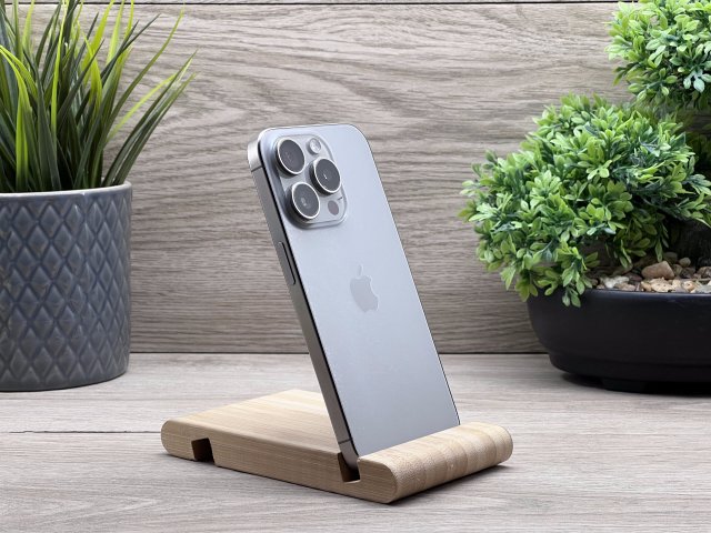 Hibátlan iPhone 15 Pro Natural Titanium 256GB 2 ÉV Garanciával 90%