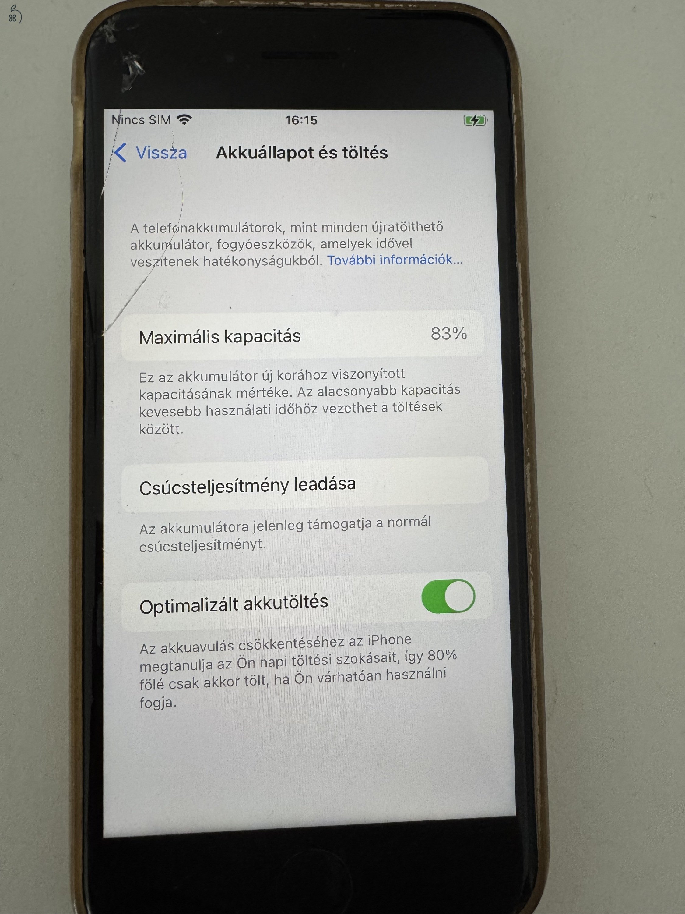 iPhone 8 64 GB független, sérült