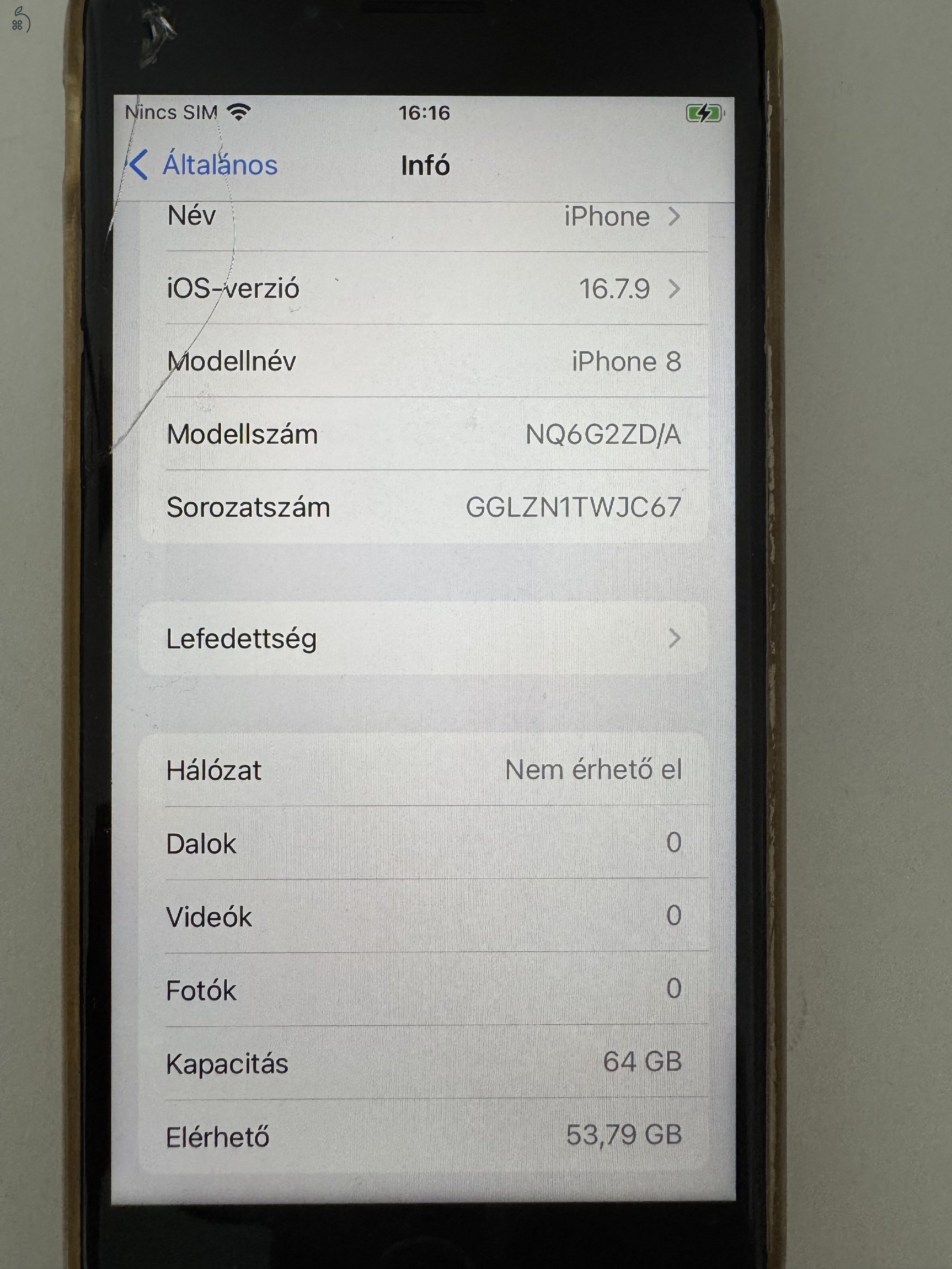 iPhone 8 64 GB független, sérült