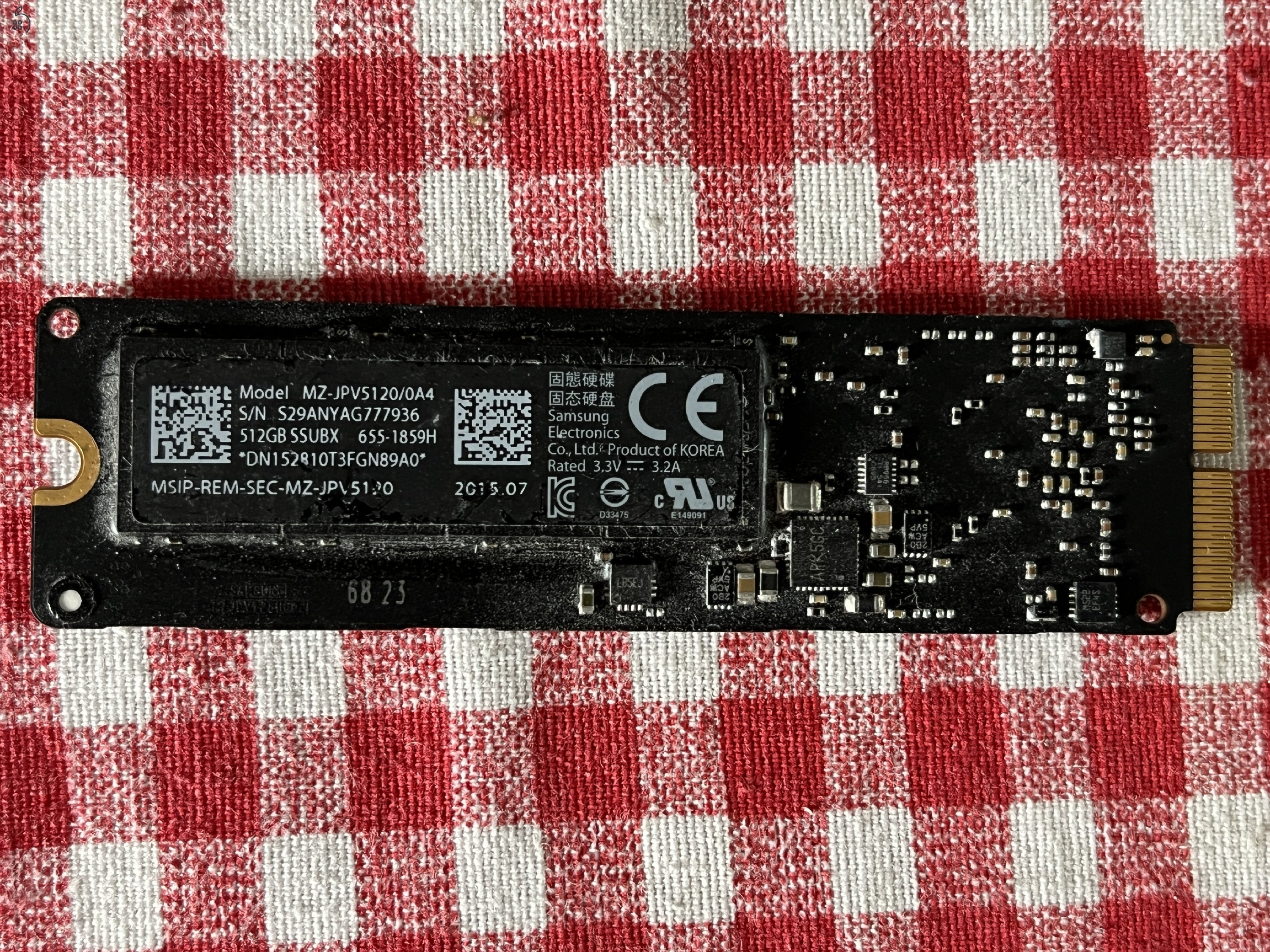 512 GB APPLE 100 / 100 % -os SSD eladó.